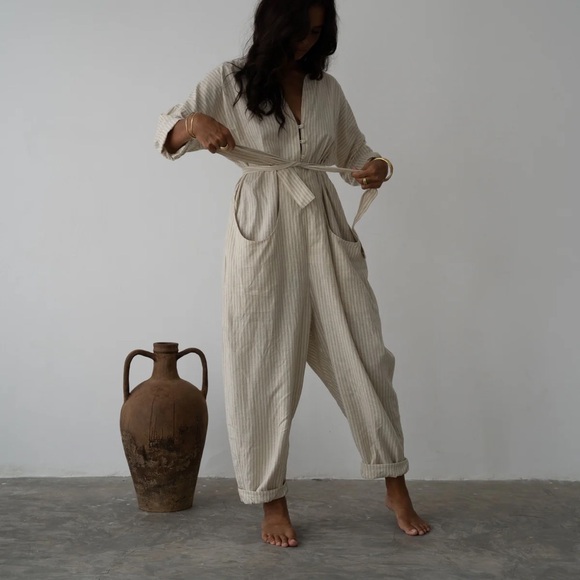 IRIS - ORGANIC PINSTRIPE JUMPSUIT Avy and Co - Picture 2 of 6